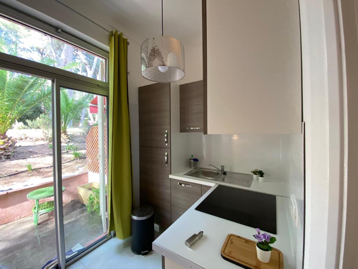L Annexe 50M De La Plage 邦多勒 外观 照片