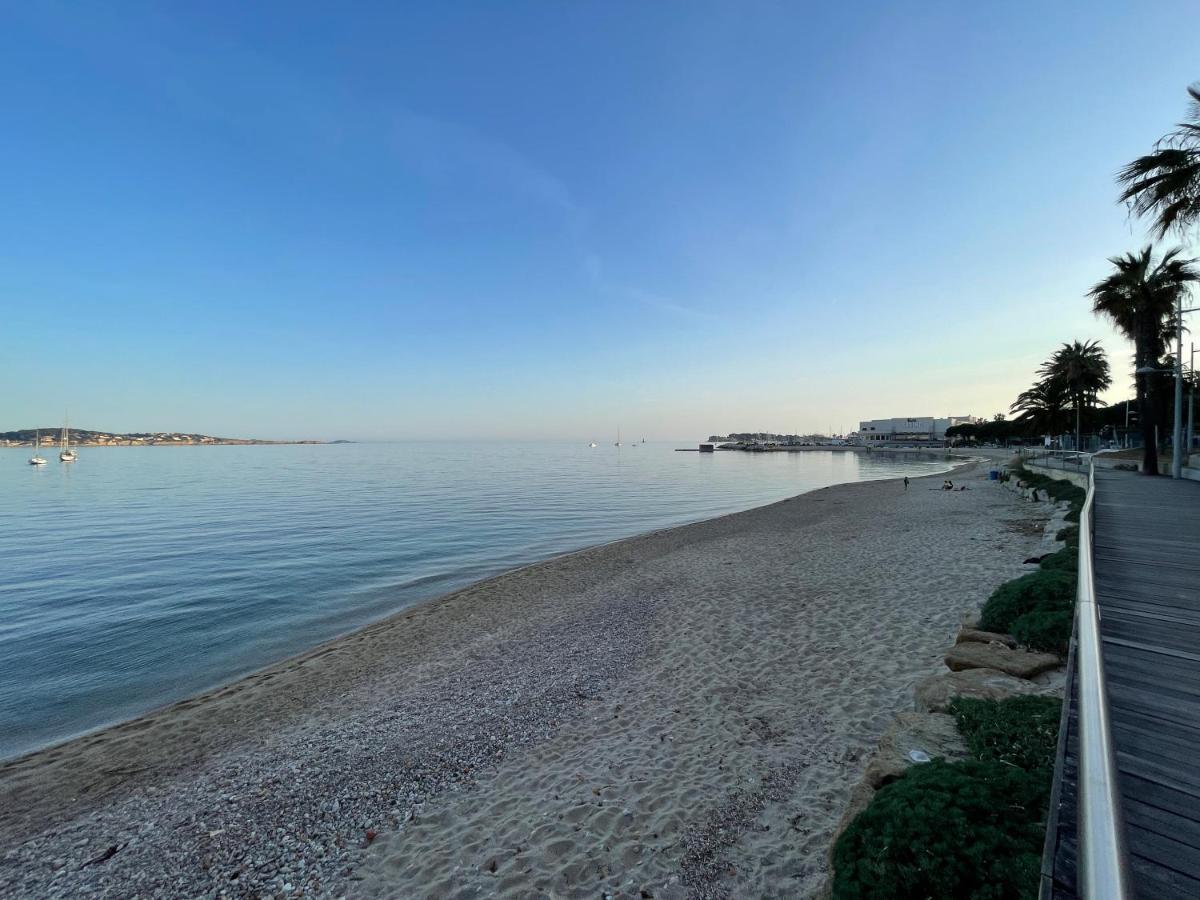 L Annexe 50M De La Plage 邦多勒 外观 照片