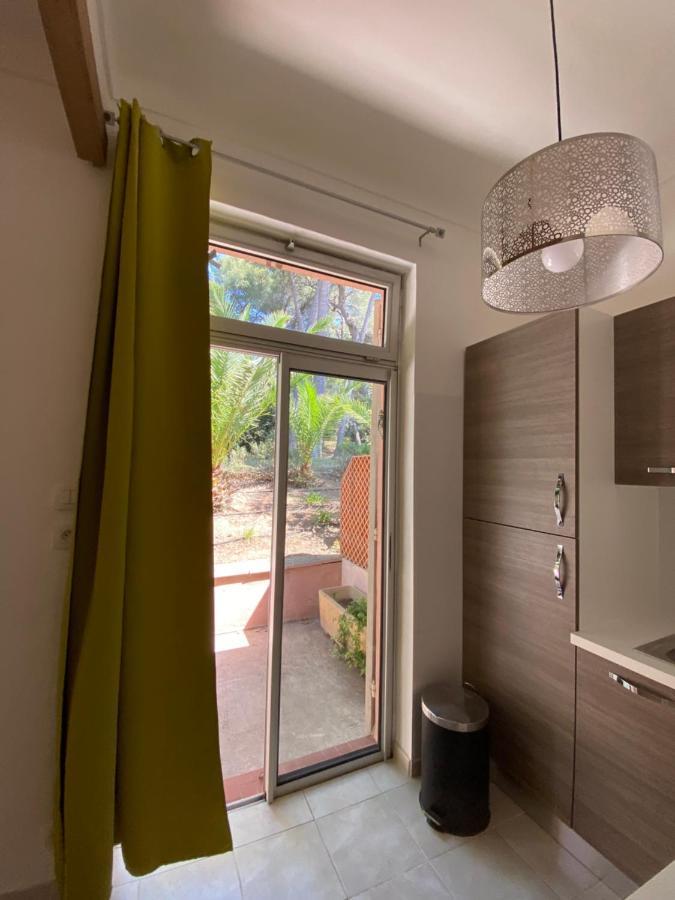 L Annexe 50M De La Plage 邦多勒 外观 照片