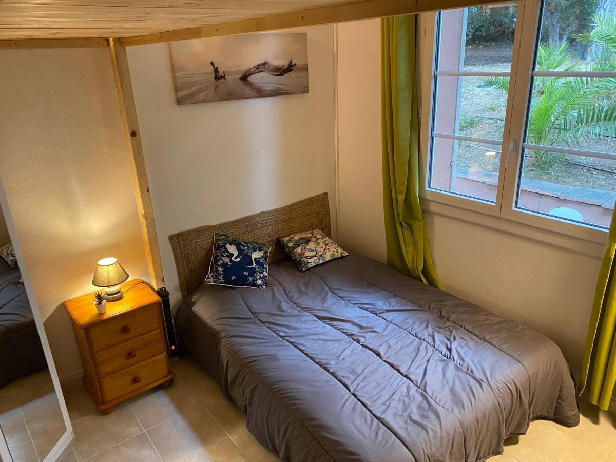 L Annexe 50M De La Plage 邦多勒 外观 照片